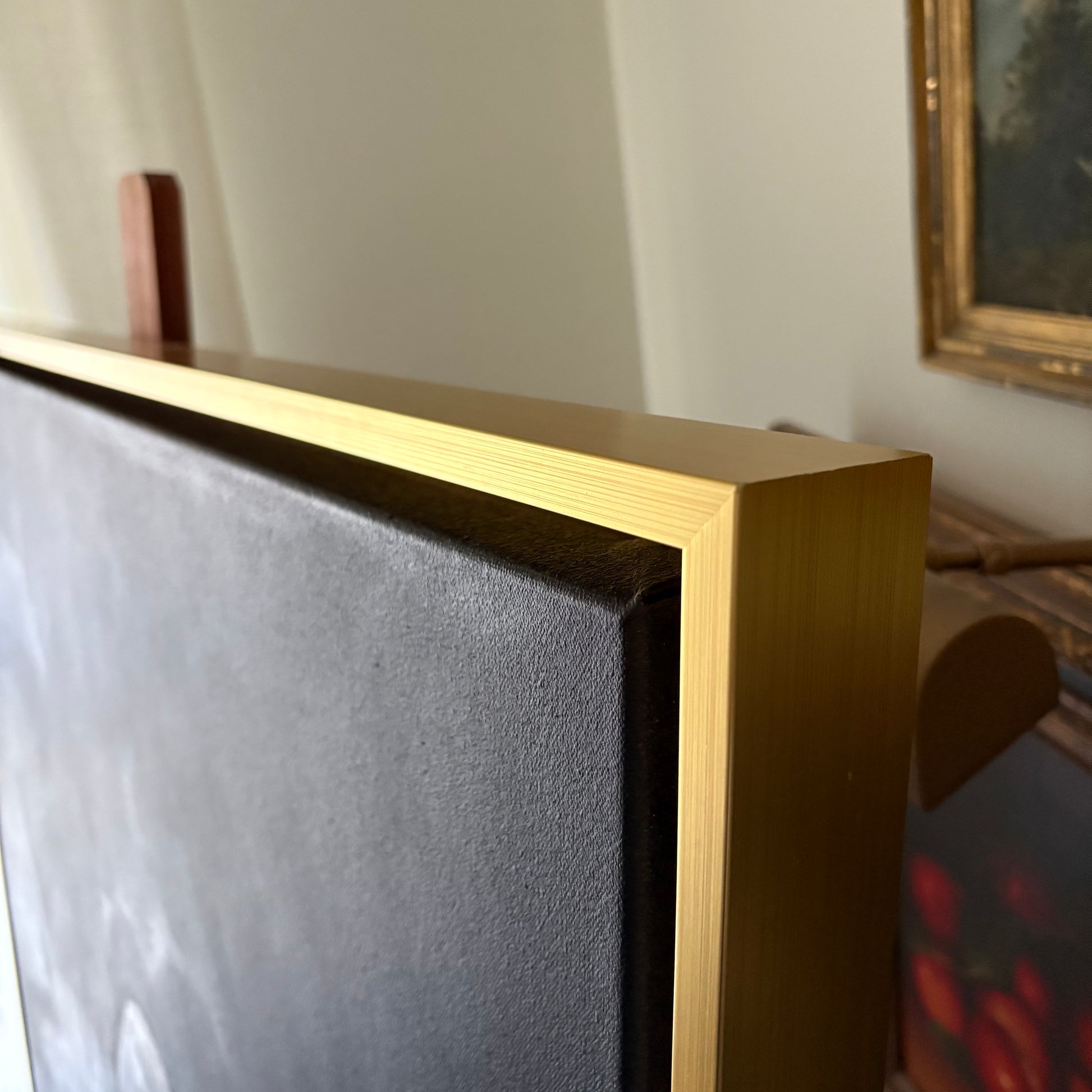 gold frame corner swan painting